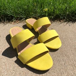 A New Day Kyrielle Yellow Slide Sandals 9.5